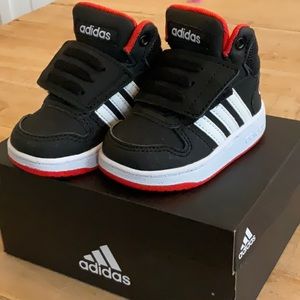 Adidas Hoops Mid 2.0 I Baby’s shoe Sz 3K UK 2K  B75945